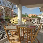Le Madrilene By Interhome