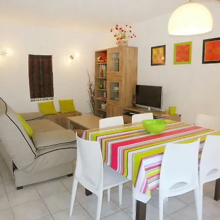 Apartment Le Madrilene By Interhome Saint-Cyr-sur-Mer